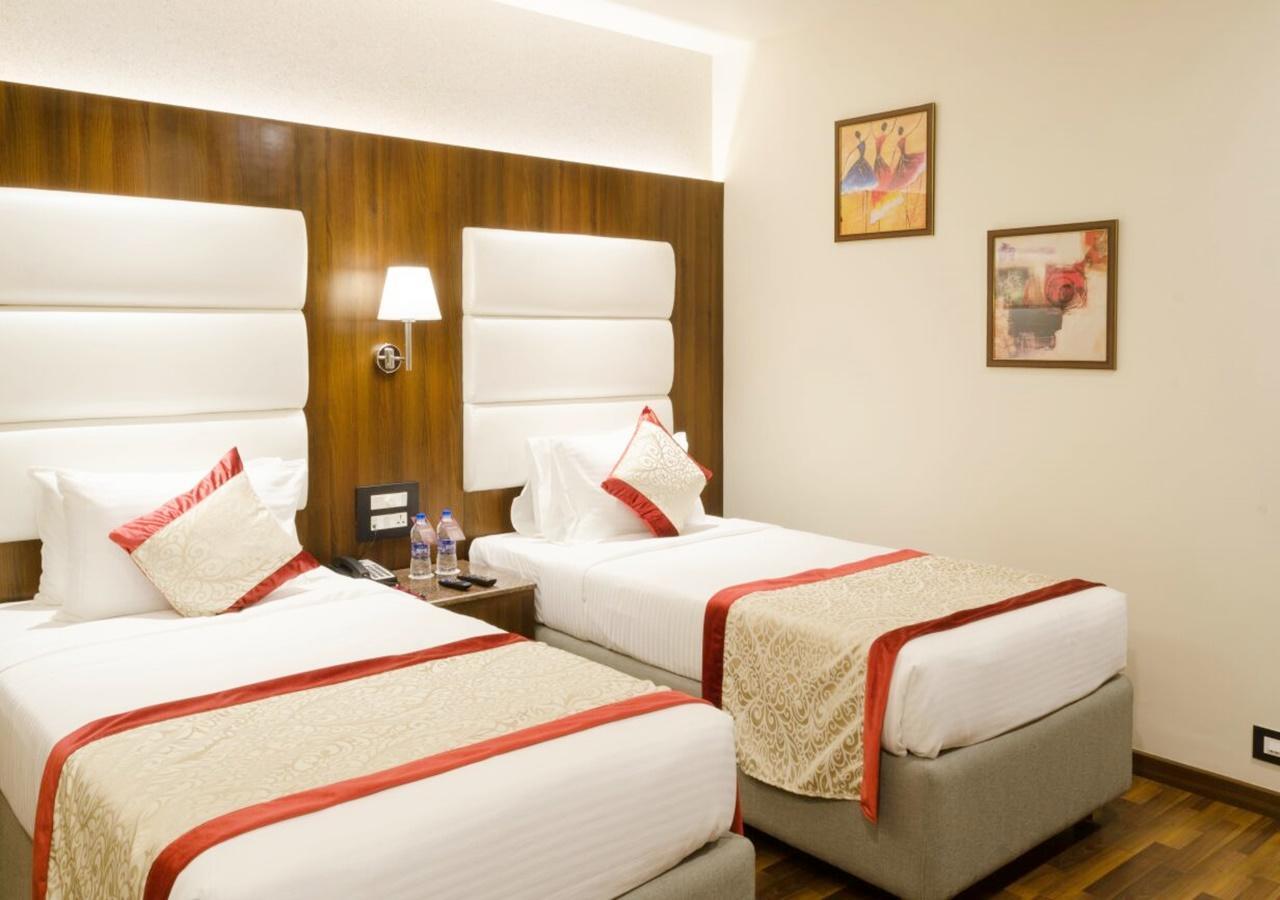 Ss Lumina Hotel Bangalore Ngoại thất bức ảnh