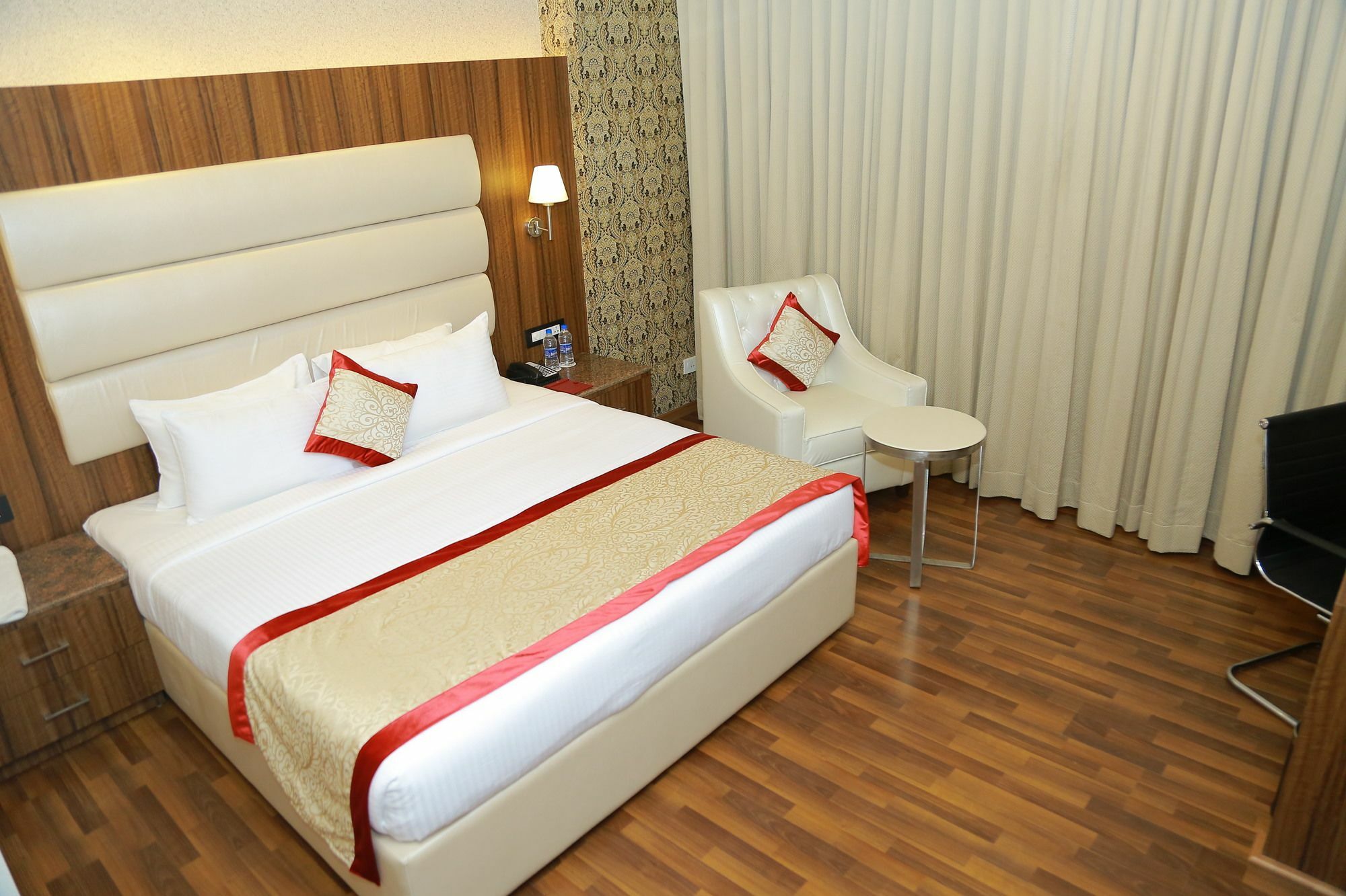 Ss Lumina Hotel Bangalore Ngoại thất bức ảnh