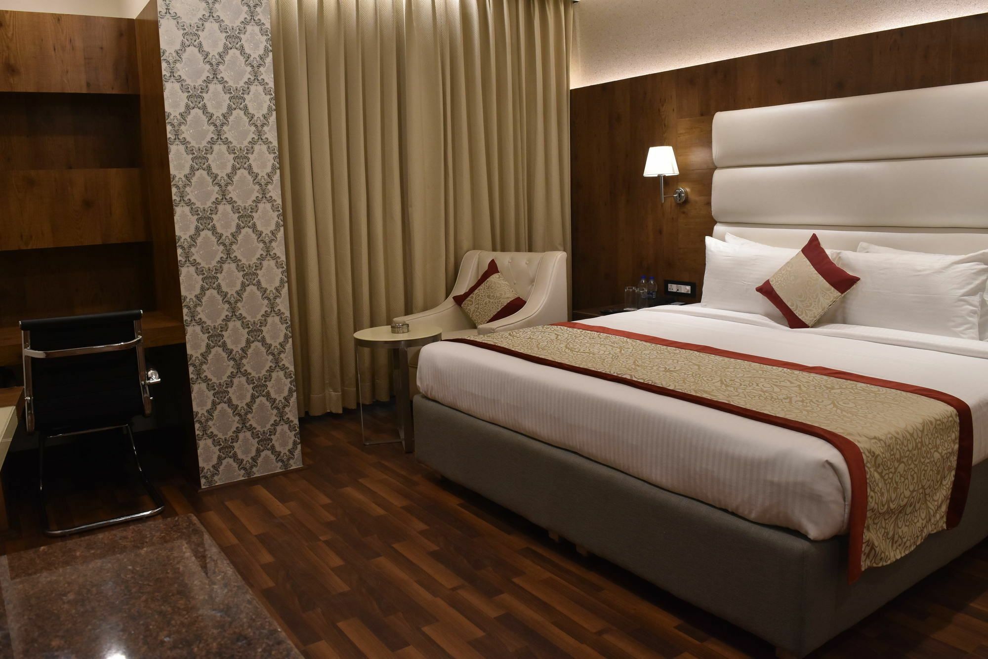 Ss Lumina Hotel Bangalore Ngoại thất bức ảnh